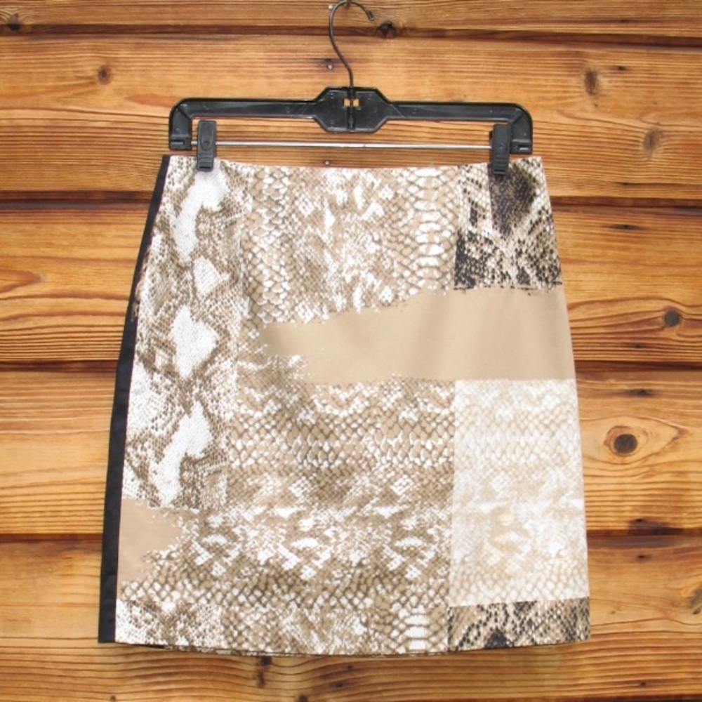 NWOT Tahari Beige Black Skirt